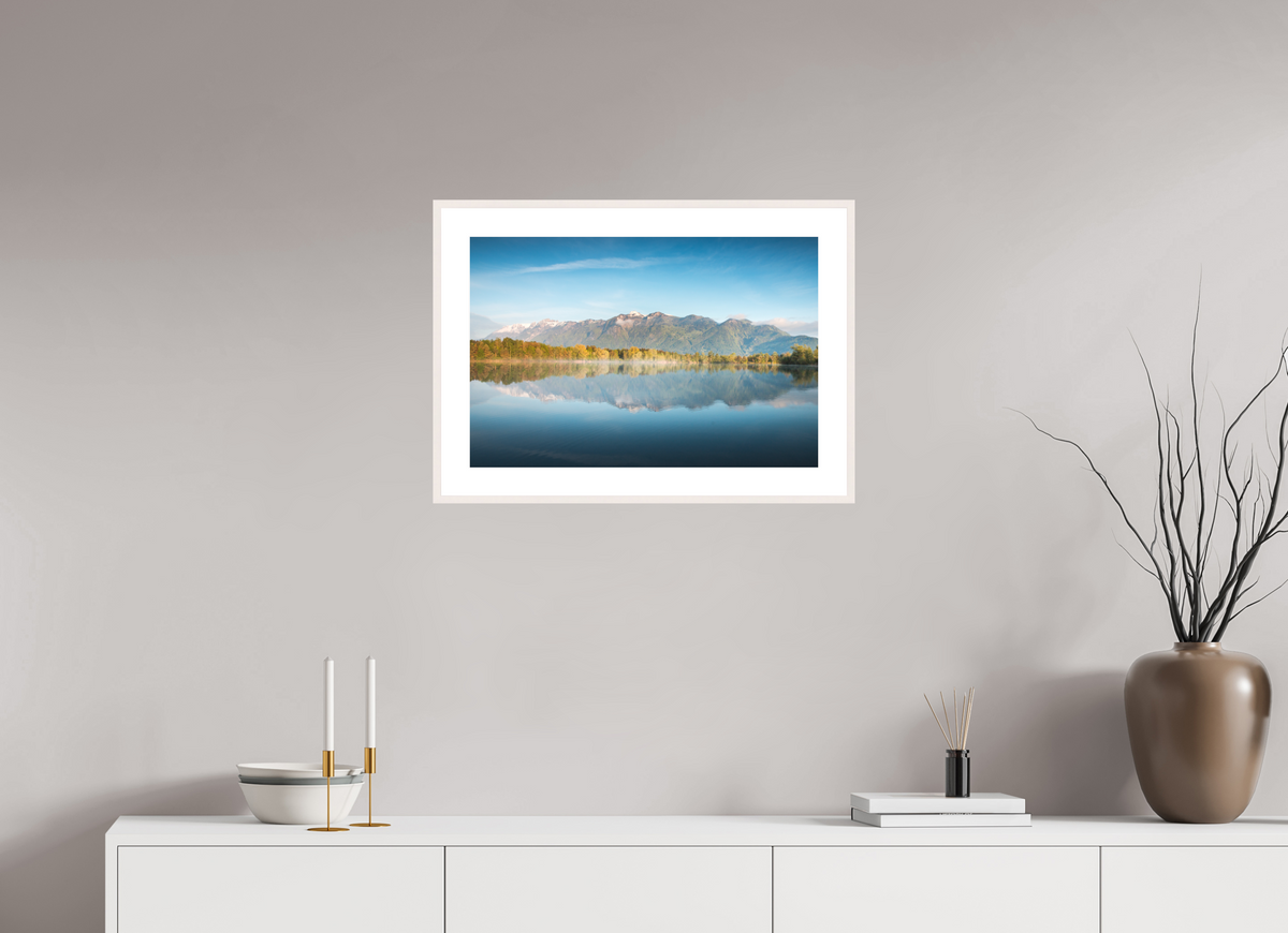 60 x 40 cm, Rahmen-Weiß Baggerlöcher Reflection, Feldkirch