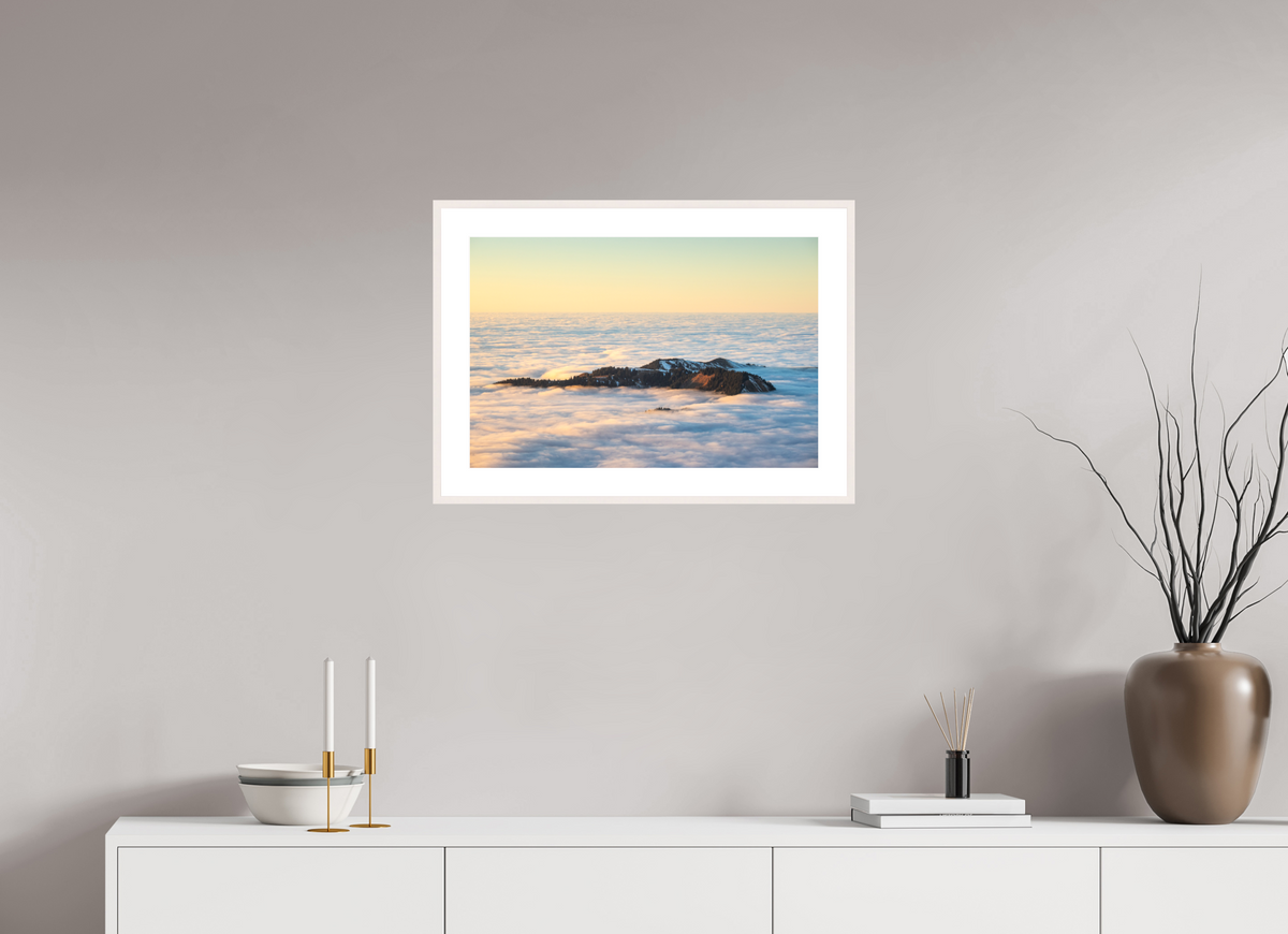 60 x 40 cm, Rahmen-Weiß Island in the Sea of Fog, Hohe Matona