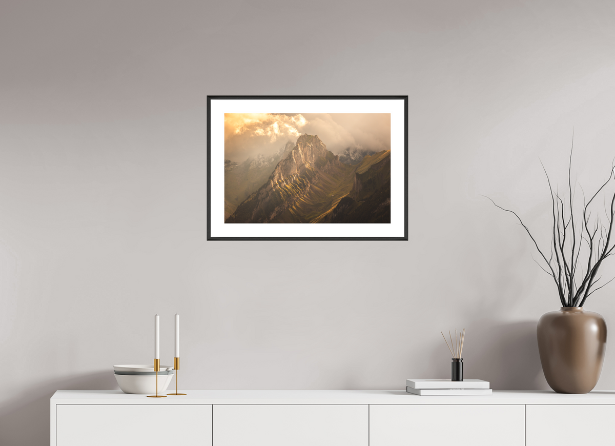60 x 40 cm, Rahmen-Schwarz Mountain Light Through the Clouds, Hoher Kasten