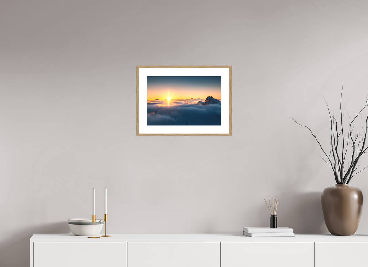 45 x 30 cm, Rahmen-Holzoptik Golden Sunset Over the Clouds