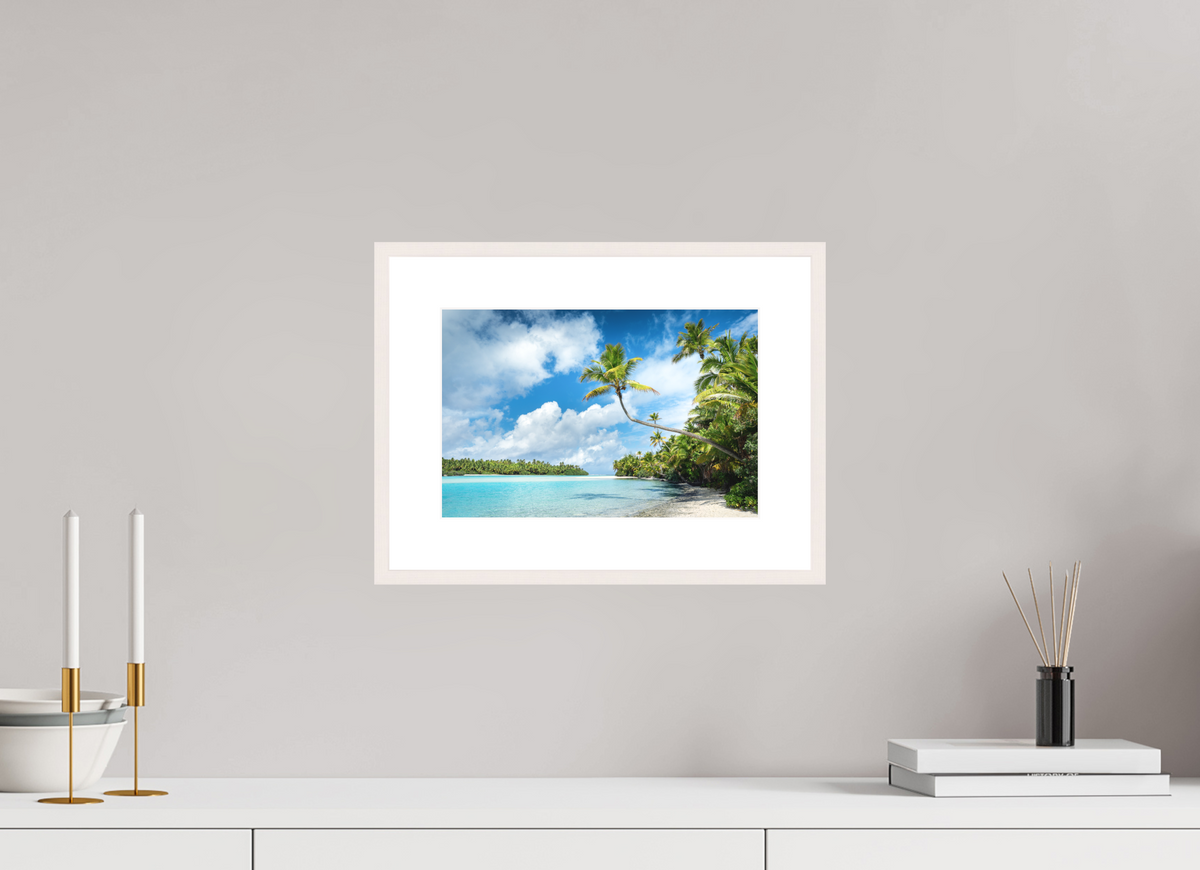 30 x 20 cm, Rahmen-Weiß Curved Palm Over the Lagoon, Aitutaki