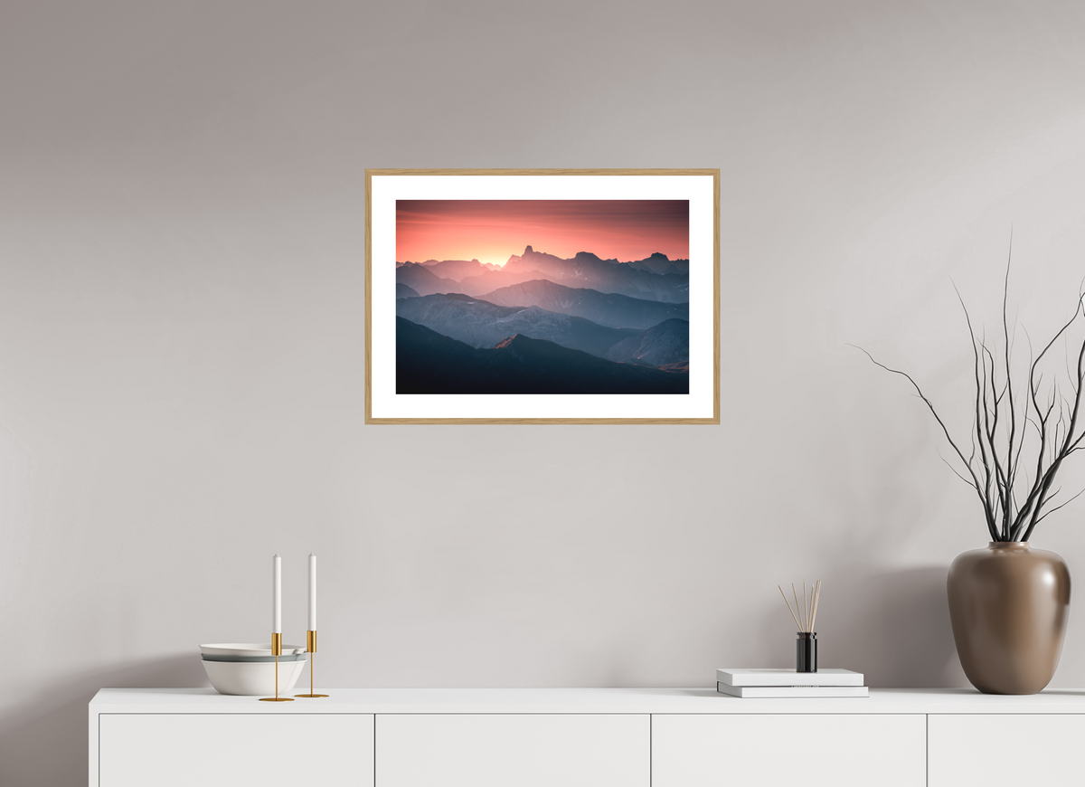 60 x 40 cm, Rahmen-Holzoptik Mountain Layers Below the Mohnenfluh, Lech