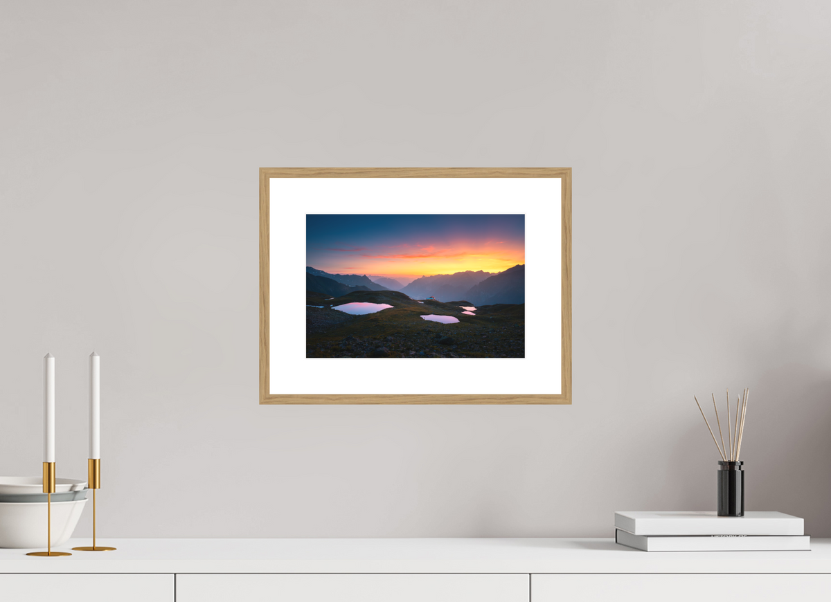 30 x 20 cm, Rahmen-Holzoptik Mountain Lakes at Sunset
