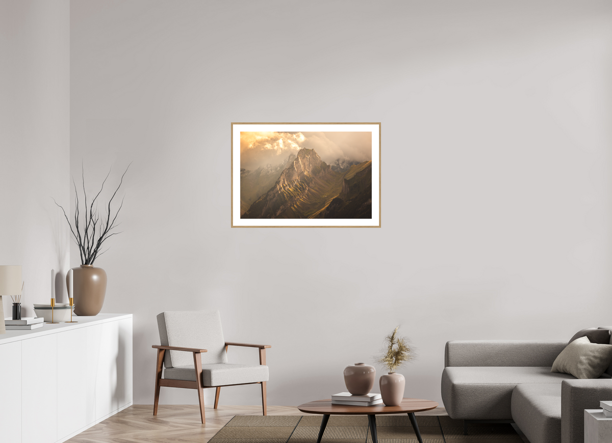 90 x 60 cm, Rahmen-Holzoptik Mountain Light Through the Clouds, Hoher Kasten