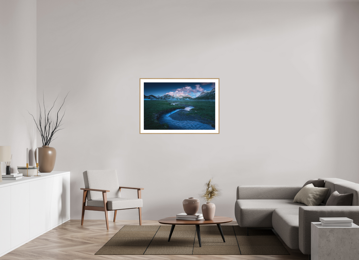 105 x 70 cm, Rahmen-Holzoptik Madloch River Bend at Blue Hour, Lech
