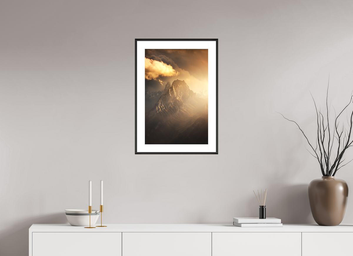 40 x 60 cm, Rahmen-Schwarz Glowing Mountainscape, Hoher Kasten