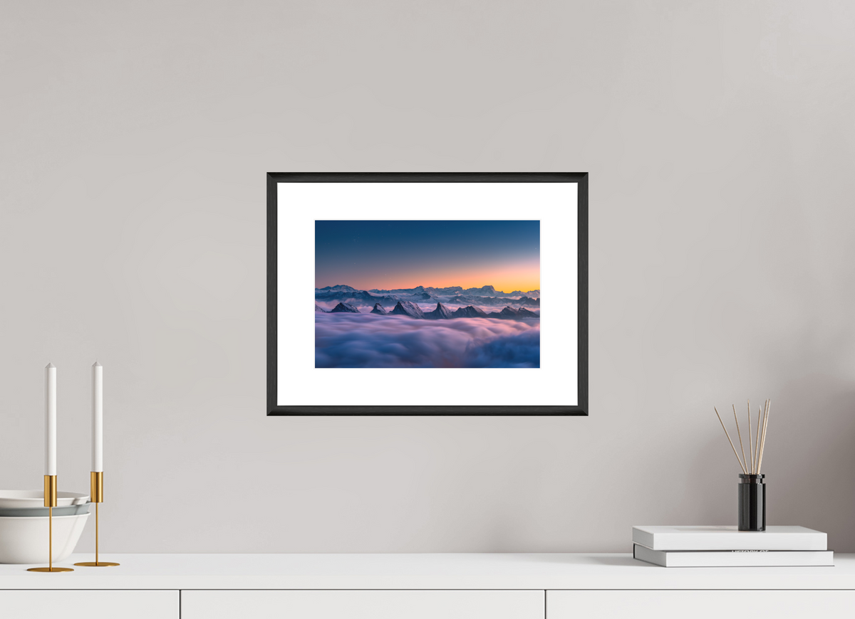 30 x 20 cm, Rahmen-Schwarz Peaks Above the Sea of Fog