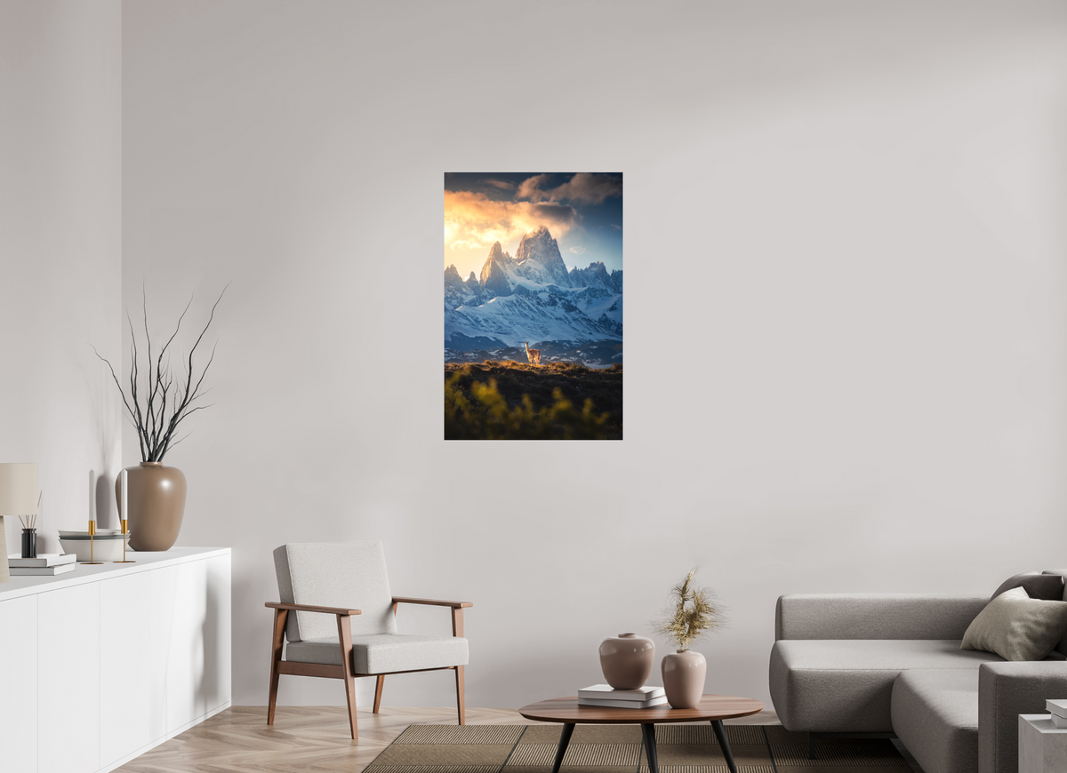70 x 105 cm, Papierprint ohne Rahmen Guanaco below Fitz Roy in Golden Light, Patagonia