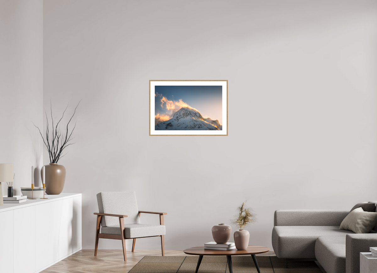 75 x 50 cm, Rahmen-Holzoptik Golden Light on the Omeshorn, Lech