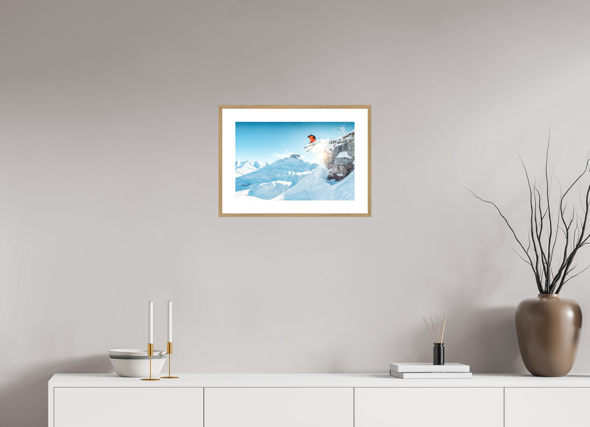 45 x 30 cm, Rahmen-Holzoptik Freeride Jump Over the Rocks, Zürs