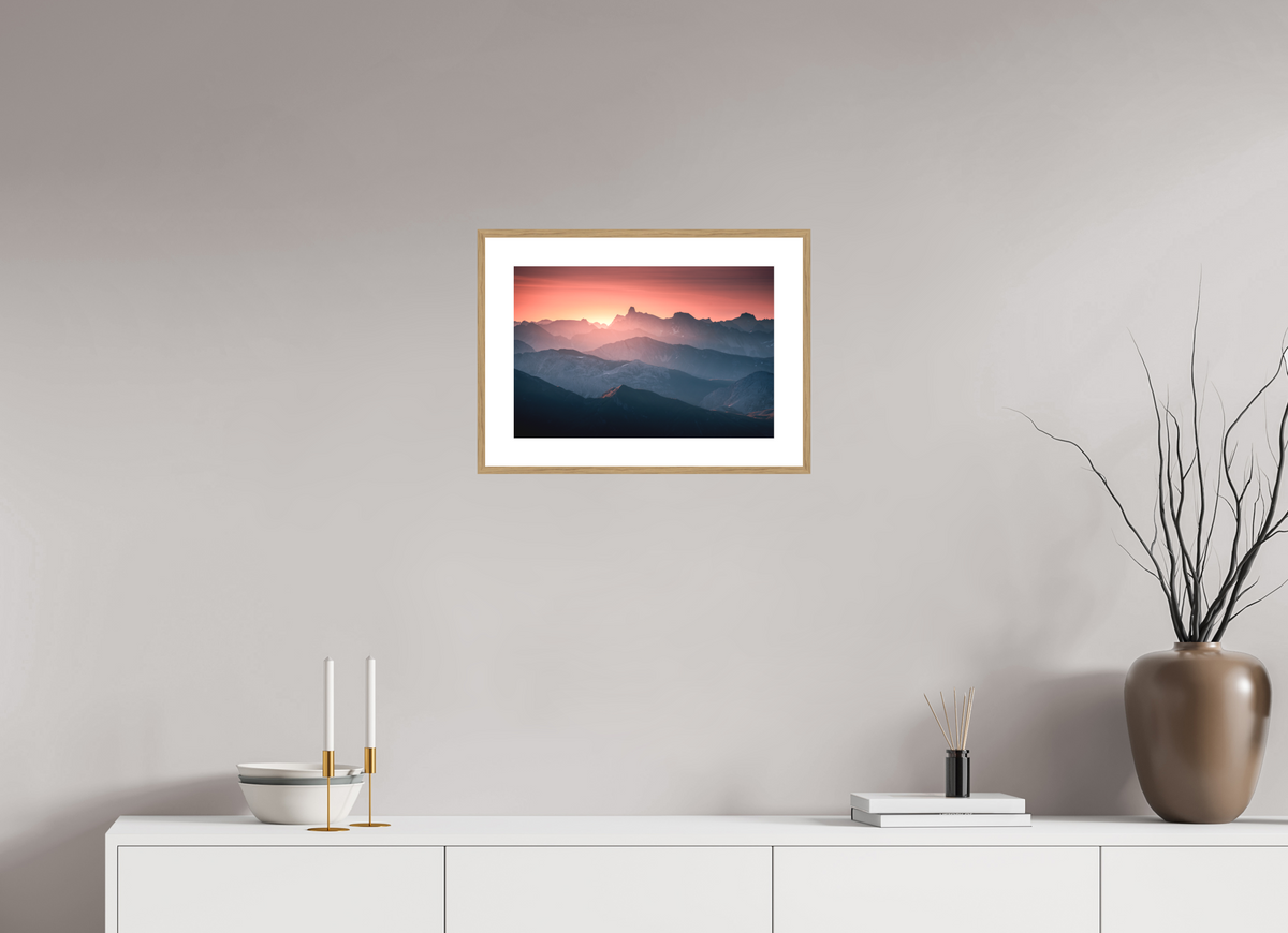 45 x 30 cm, Rahmen-Holzoptik Mountain Layers Below the Mohnenfluh, Lech
