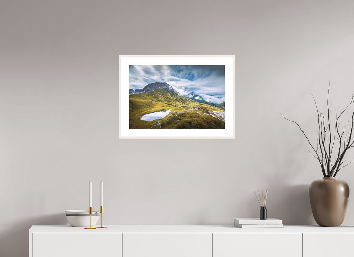 60 x 40 cm, Rahmen-Weiß Monzabonsee Above Zürs