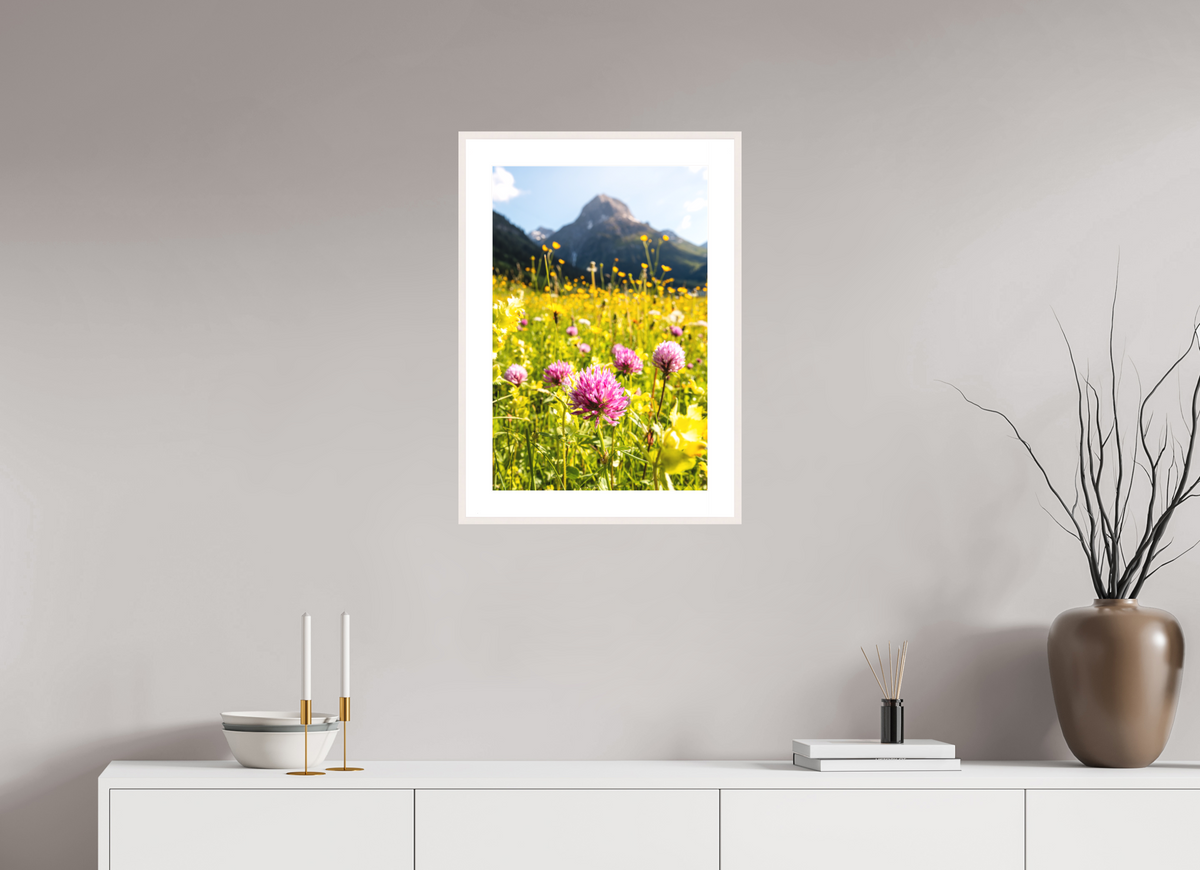 40 x 60 cm, Rahmen-Weiß Wildflower Meadow Below the Peak