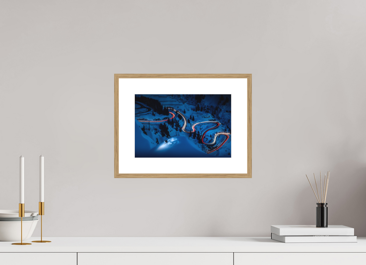 30 x 20 cm, Rahmen-Holzoptik Light Painted Skiing at Night