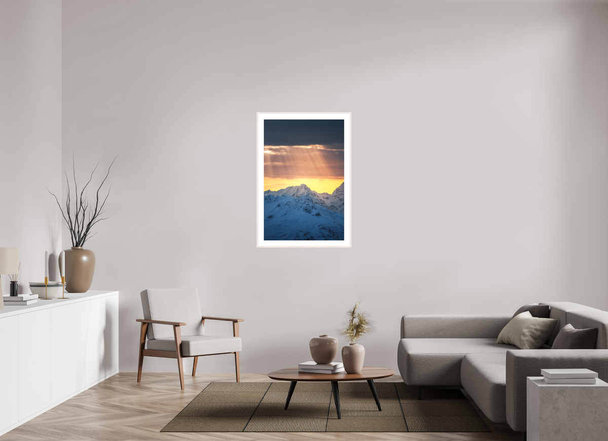 70 x 105 cm, Rahmen-Weiß Light Rays Over the Peaks, Zürs