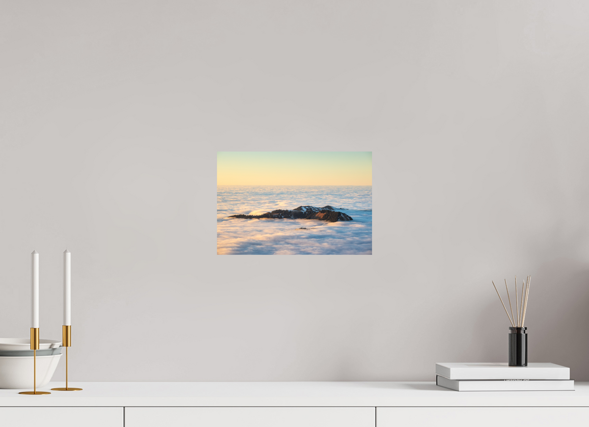 30 x 20 cm, Papierprint ohne Rahmen Island in the Sea of Fog, Hohe Matona