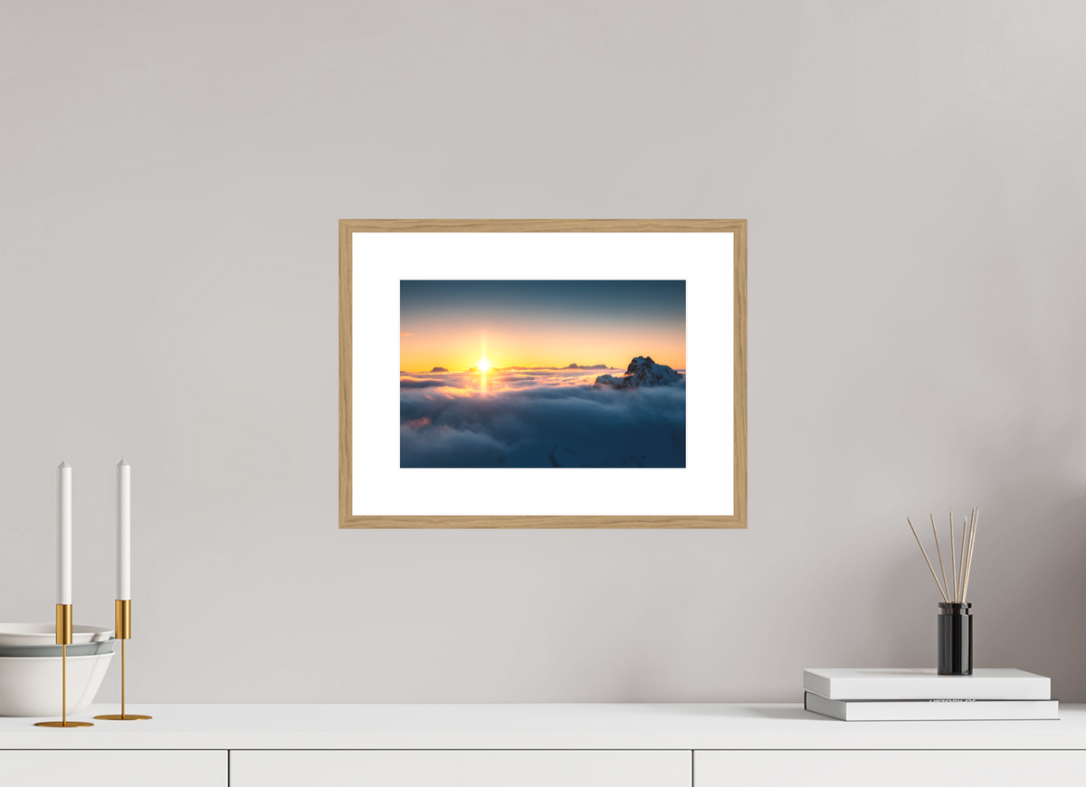 30 x 20 cm, Rahmen-Holzoptik Golden Sunset Over the Clouds