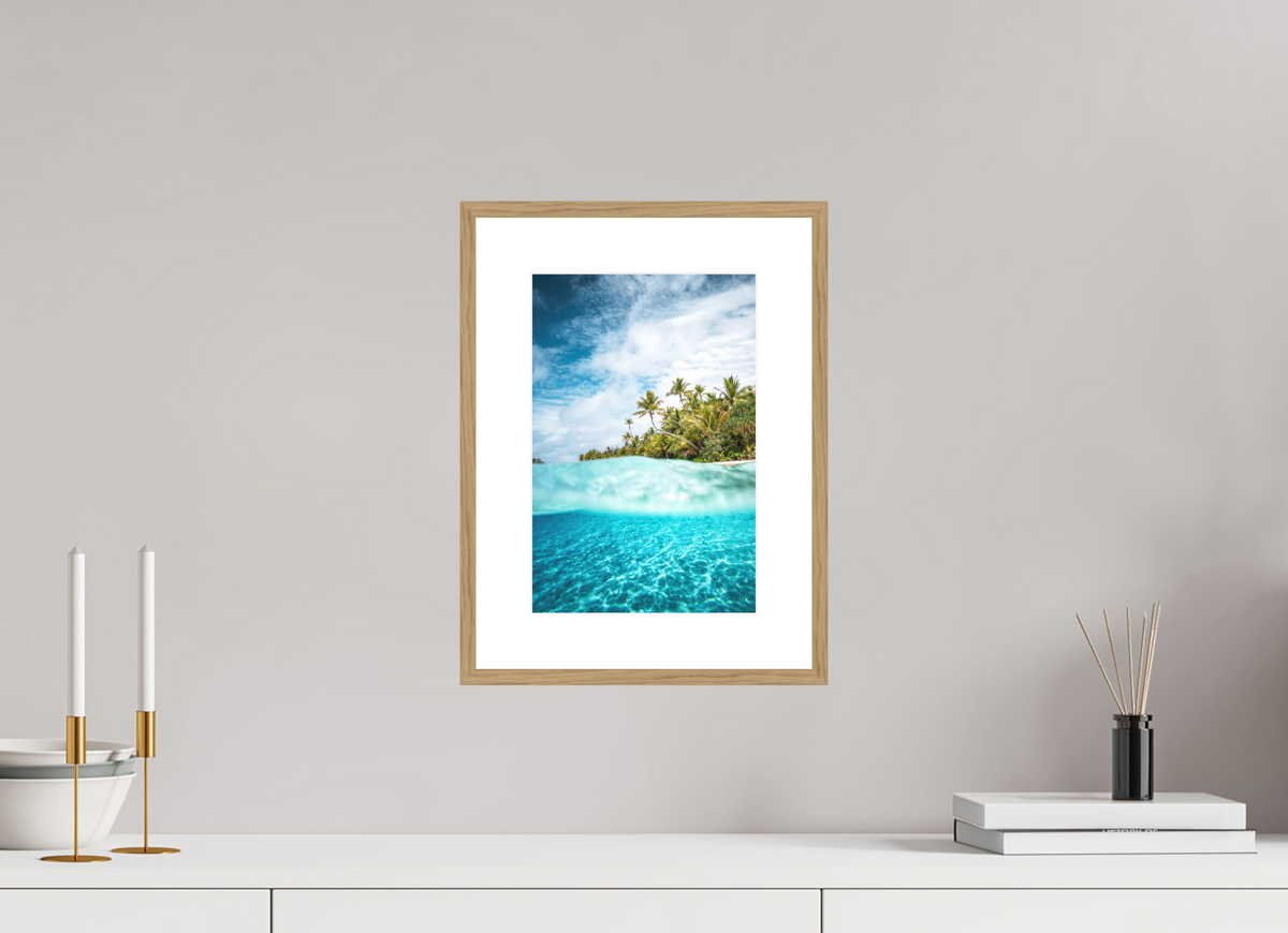 20 x 30 cm, Rahmen-Holzoptik Above and Below the Waterline, Aitutaki