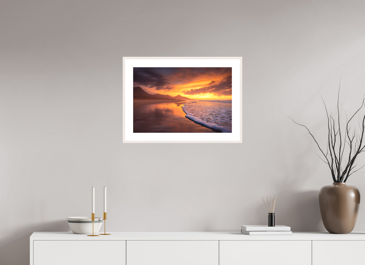 60 x 40 cm, Rahmen-Weiß Dramatic Sunset on the Beach
