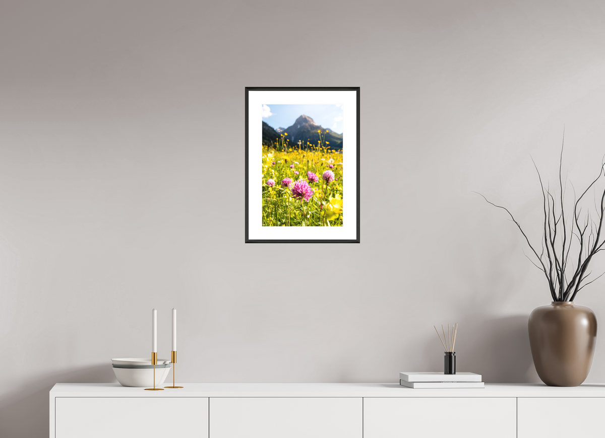 30 x 45 cm, Rahmen-Schwarz Wildflower Meadow Below the Peak