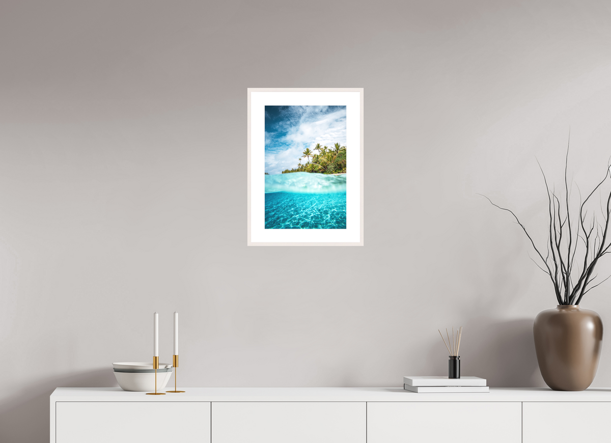 30 x 45 cm, Rahmen-Weiß Above and Below the Waterline, Aitutaki