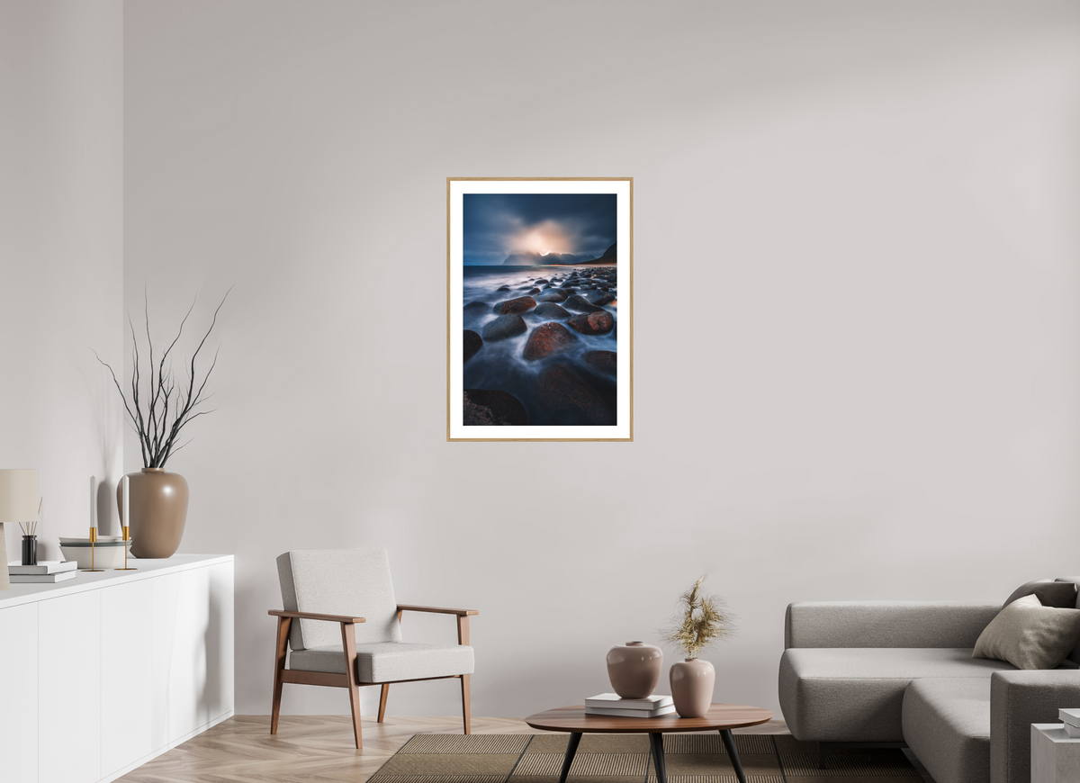 60 x 90 cm, Rahmen-Holzoptik Rocky Beach at Sunset, Lofoten