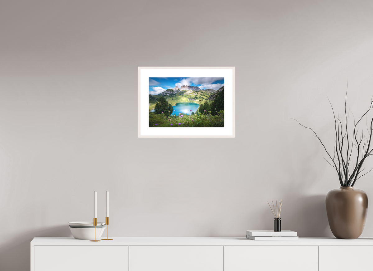 45 x 30 cm, Rahmen-Weiß Formarinsee and Rote Wand, Vorarlberg