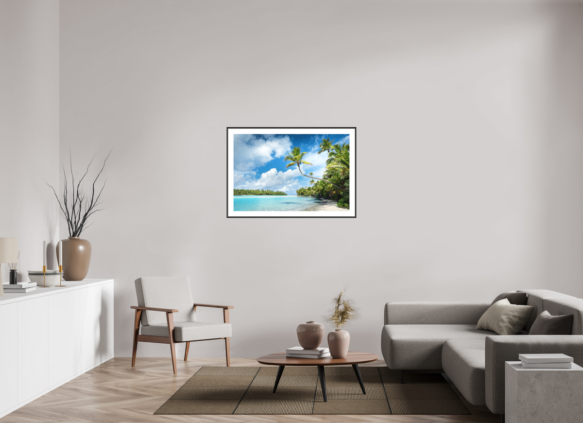 105 x 70 cm, Rahmen-Schwarz Curved Palm Over the Lagoon, Aitutaki