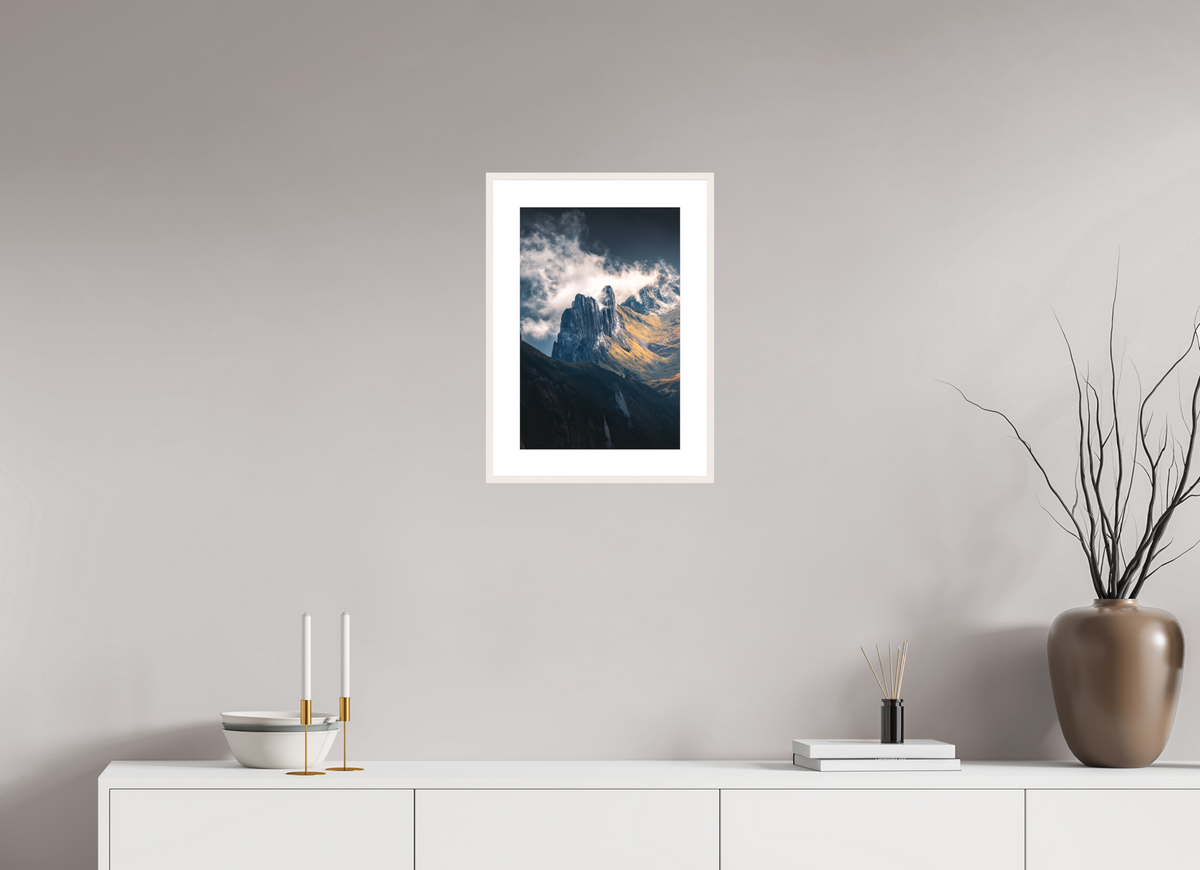 30 x 45 cm, Rahmen-Weiß Dramatic Spire, Hoher Kasten
