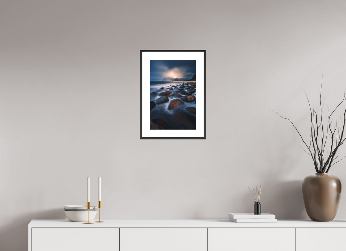 30 x 45 cm, Rahmen-Schwarz Rocky Beach at Sunset, Lofoten