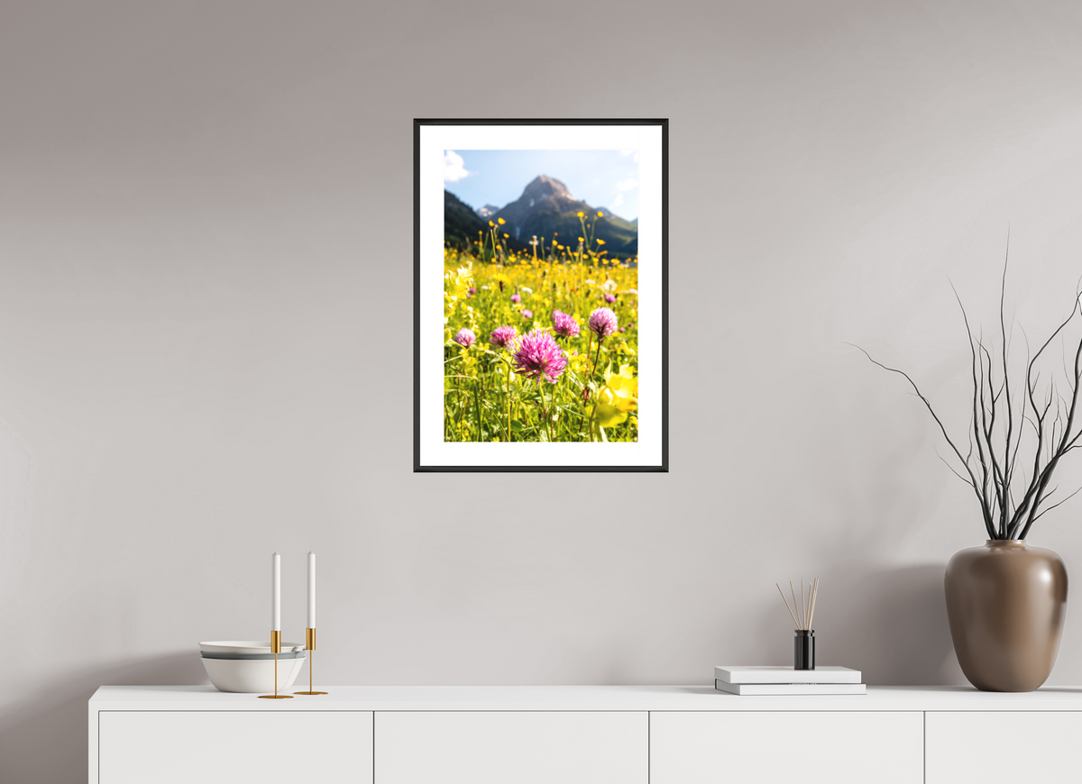 40 x 60 cm, Rahmen-Schwarz Wildflower Meadow Below the Peak