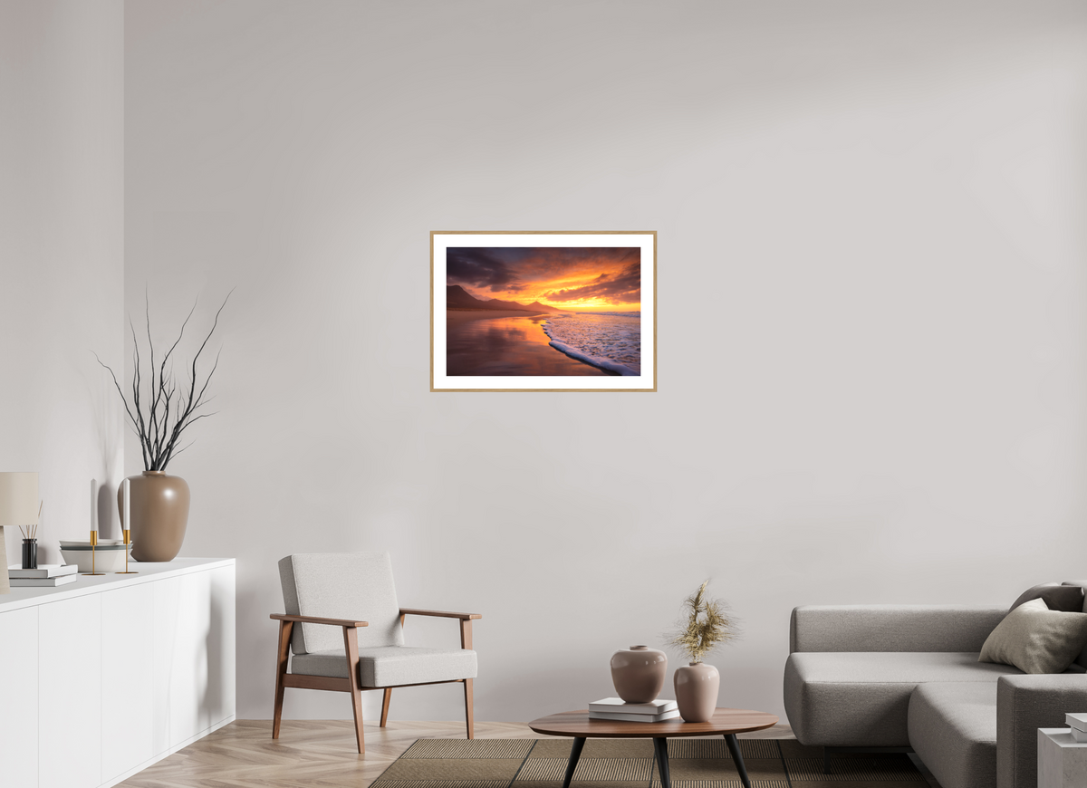 75 x 50 cm, Rahmen-Holzoptik Dramatic Sunset on the Beach