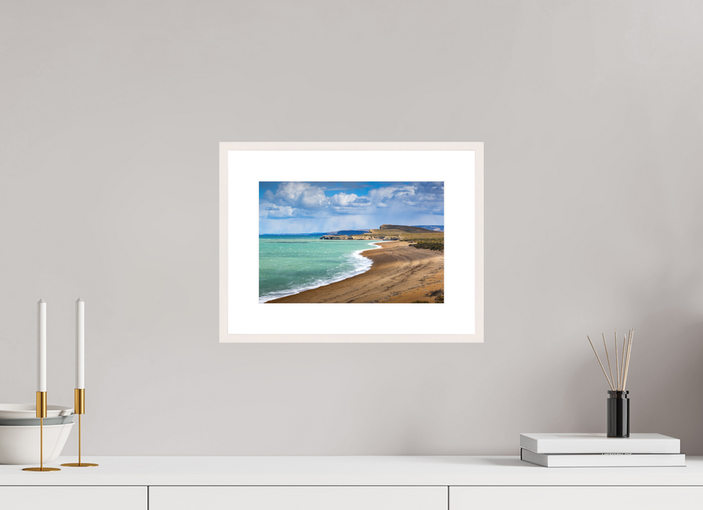 30 x 20 cm, Rahmen-Weiß Coast at Punta Norte, Argentina