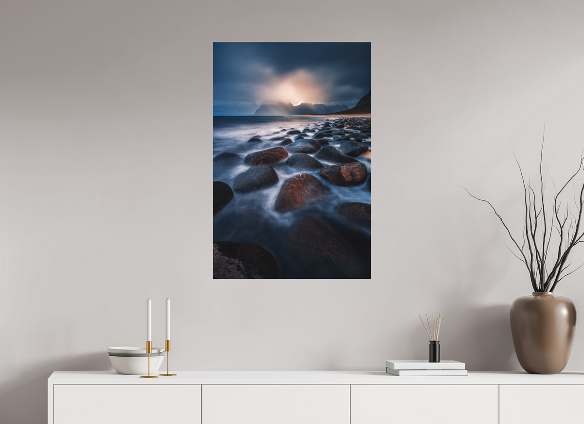60 x 90 cm, Papierprint ohne Rahmen Rocky Beach at Sunset, Lofoten