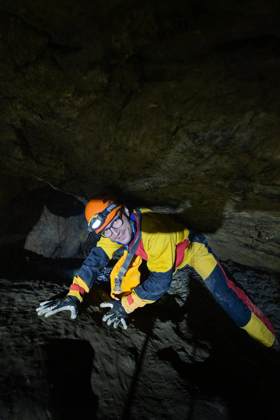 Community adventure, cave tour through the Schneckenloch in the Bregenzerwald, Vorarlberg