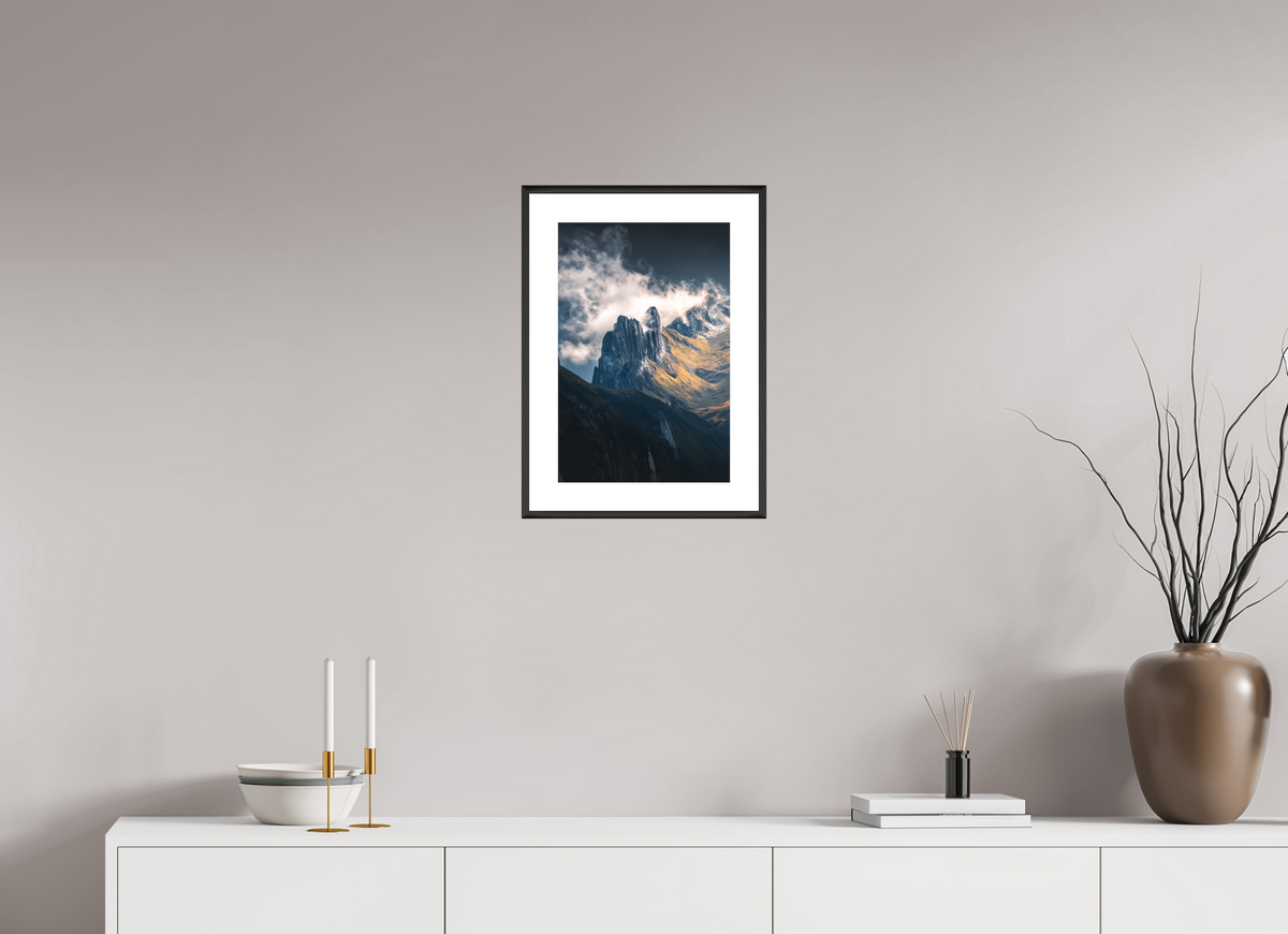 30 x 45 cm, Rahmen-Schwarz Dramatic Spire, Hoher Kasten