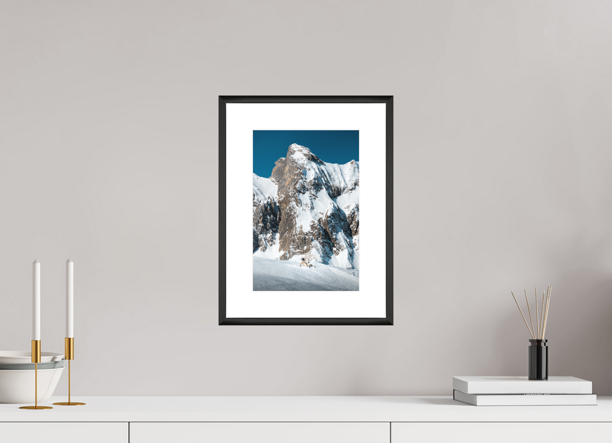 20 x 30 cm, Rahmen-Schwarz Snowy Rock Face in Winter