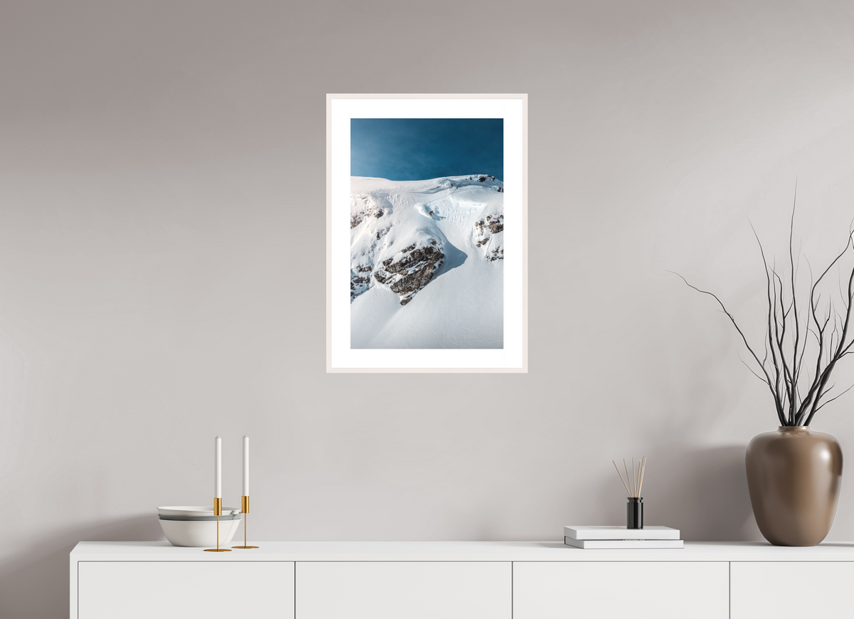 40 x 60 cm, Rahmen-Weiß Skier Dropping a Steep Line, Arlberg