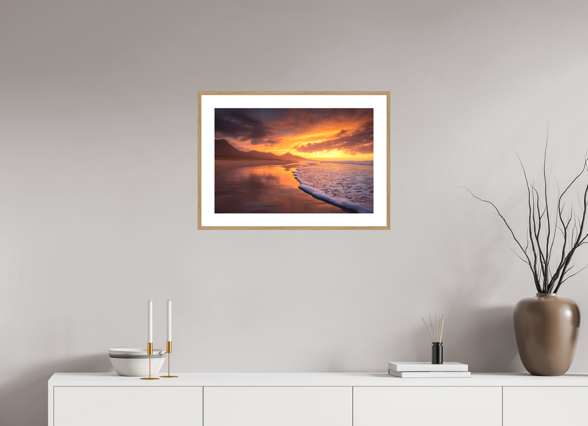 60 x 40 cm, Rahmen-Holzoptik Dramatic Sunset on the Beach