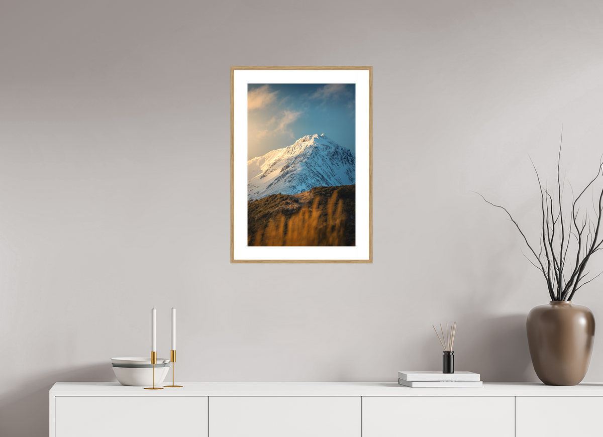 40 x 60 cm, Rahmen-Holzoptik Sunlit Peaks, Ushuaia