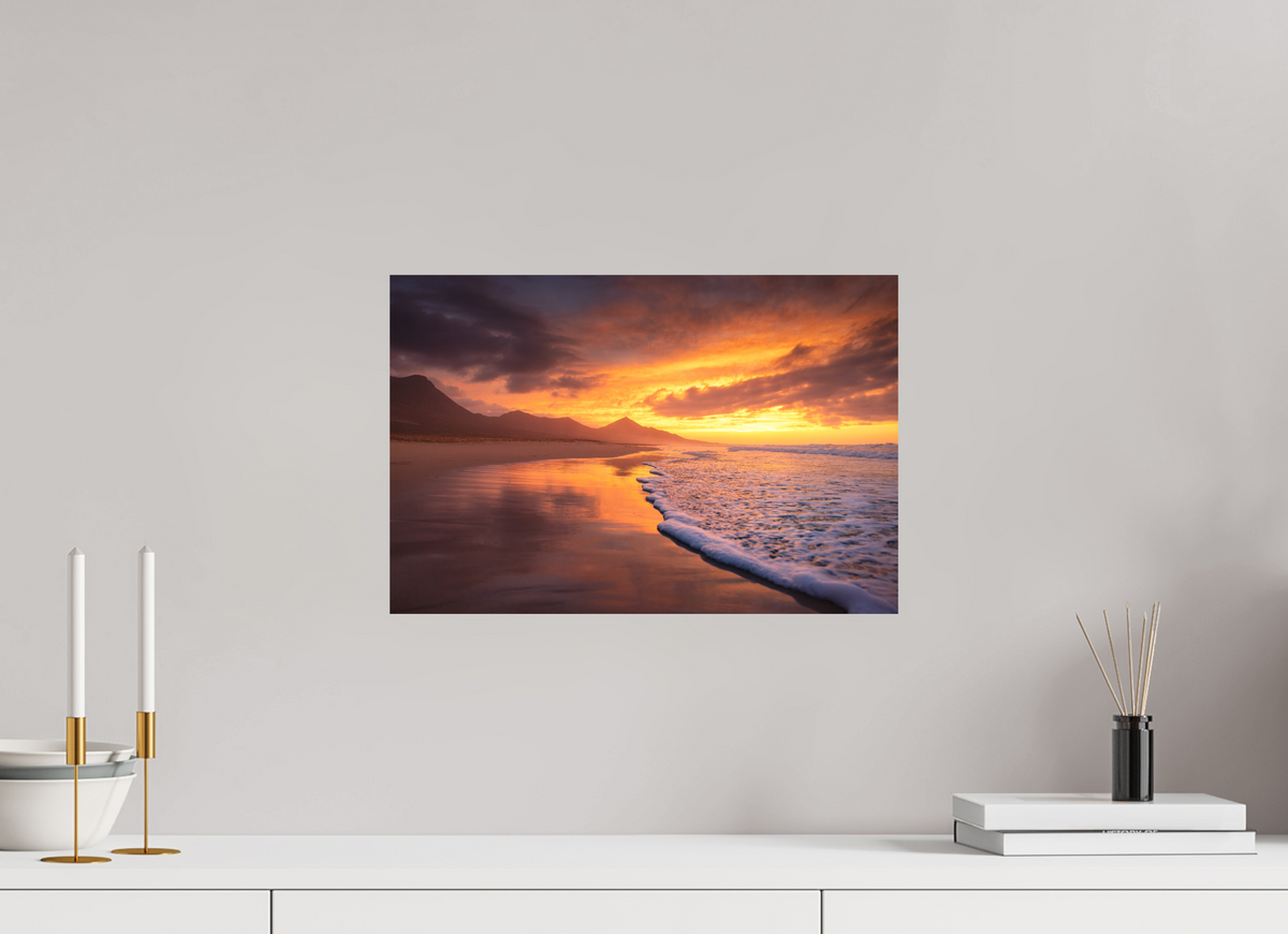 45 x 30 cm, Papierprint ohne Rahmen Dramatic Sunset on the Beach