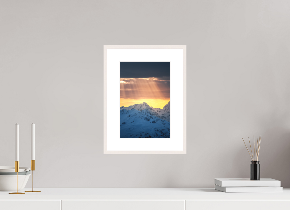 20 x 30 cm, Rahmen-Weiß Light Rays Over the Peaks, Zürs