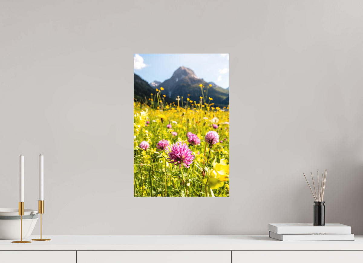 30 x 45 cm, Papierprint ohne Rahmen Wildflower Meadow Below the Peak