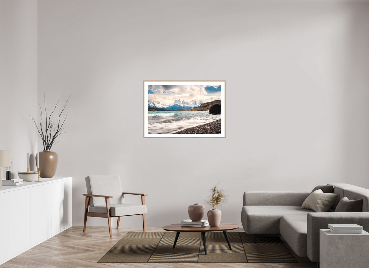 105 x 70 cm, Rahmen-Holzoptik Torres del Paine, Dramatic Skies
