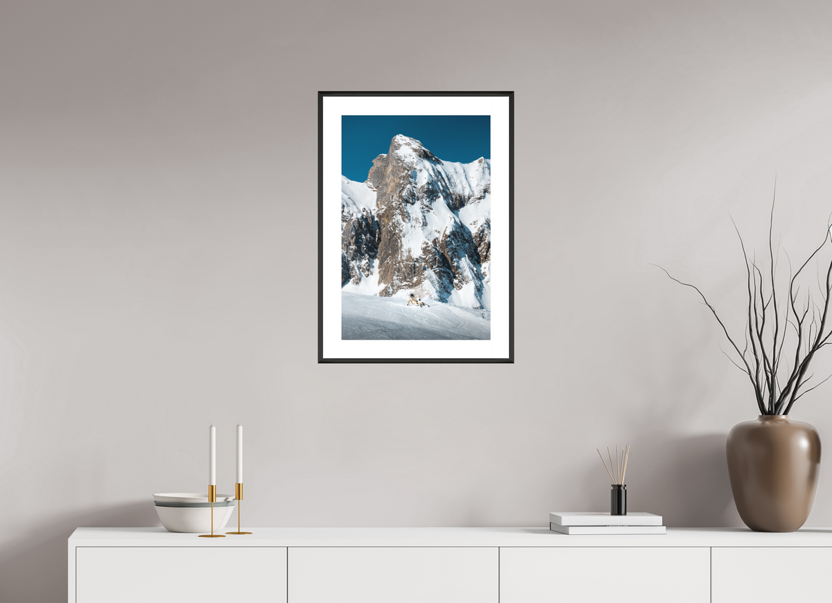 40 x 60 cm, Rahmen-Schwarz Snowy Rock Face in Winter