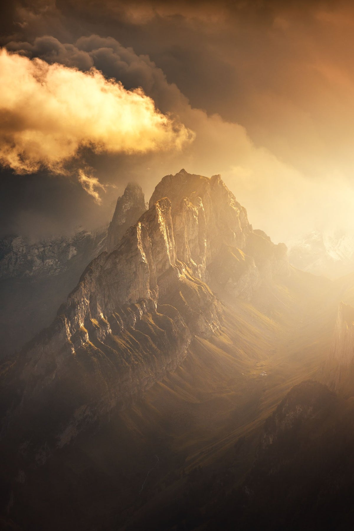 Photo Glowing Mountainscape, Hoher Kasten