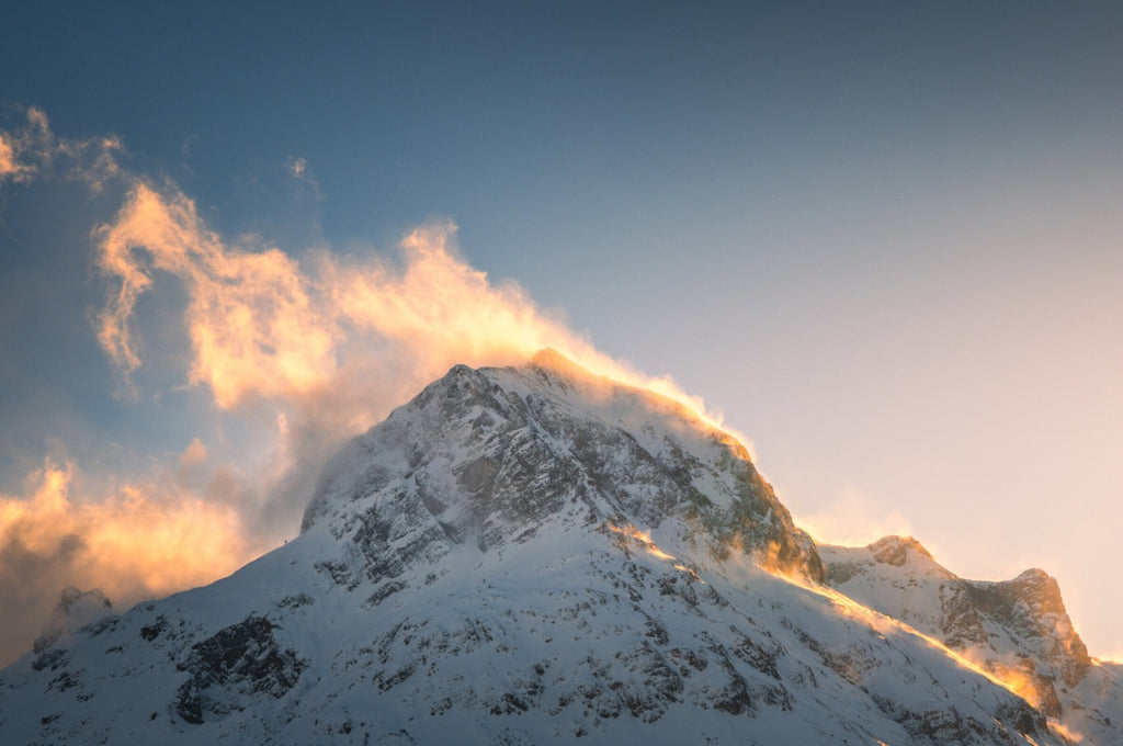 Photo Golden Light on the Omeshorn, Lech