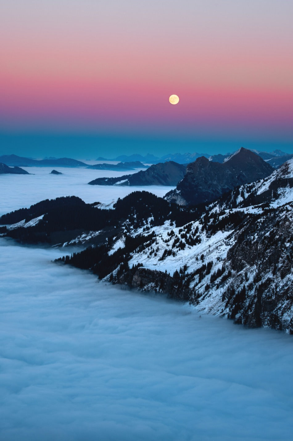 Photo Moonrise Over the Sea of Fog, Hohe Matona