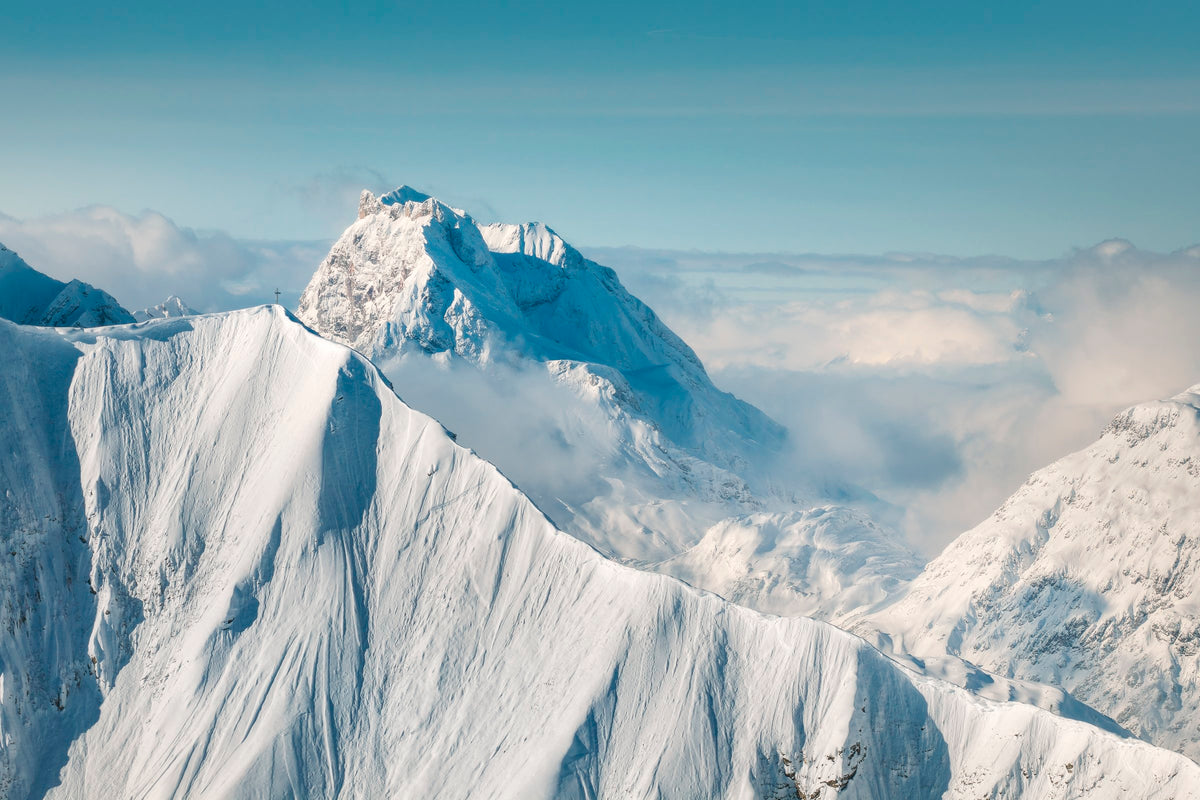 Photo Omeshorn Cross with Rote Wand in Winter, Arlberg
