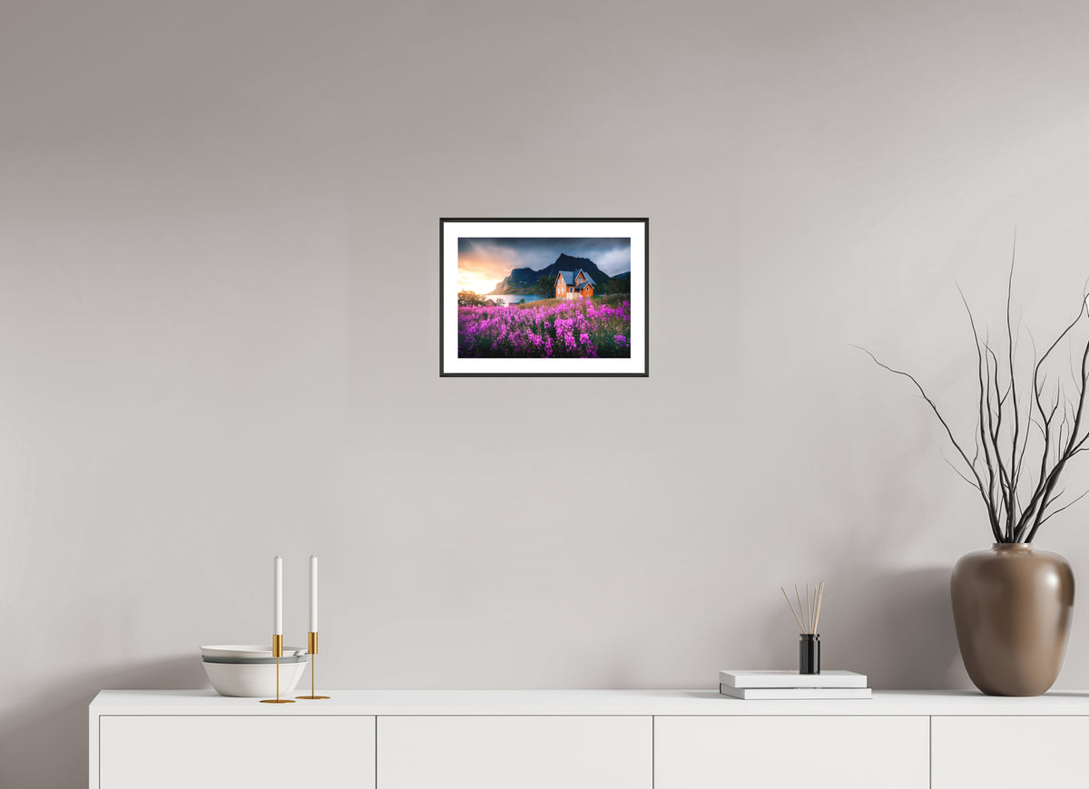 Orange House with Flowers, Lofoten, 30 x 20 cm, framed Schwarz